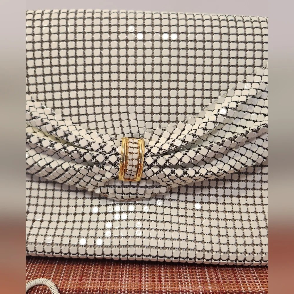 Carla Marchi Vintage White Metal Mesh Evening Bag With Snake Chain Strap OS